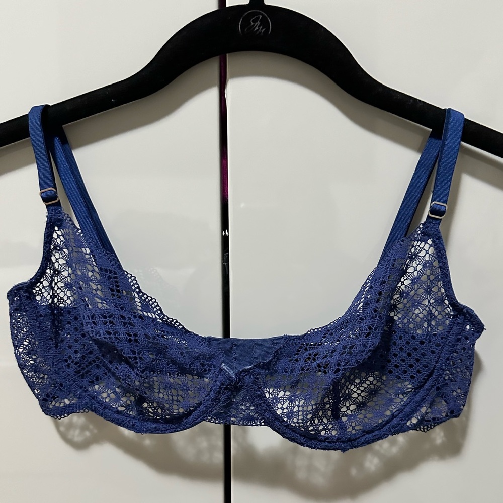Kiki De Montparnasse lace bra-32D. Lace in perfect condition